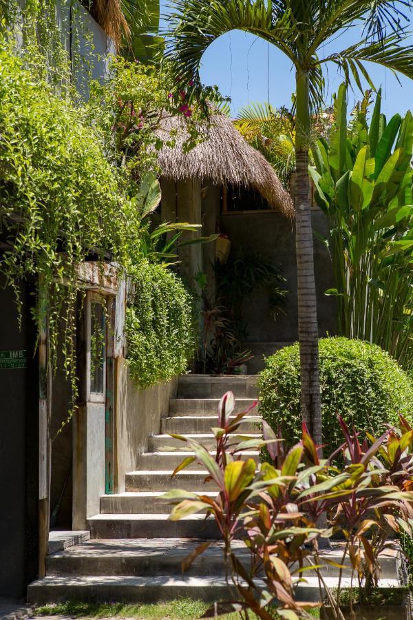 Seaside Tribe - Boutique Surf Stay&Retreat Tanah Lot Extérieur photo