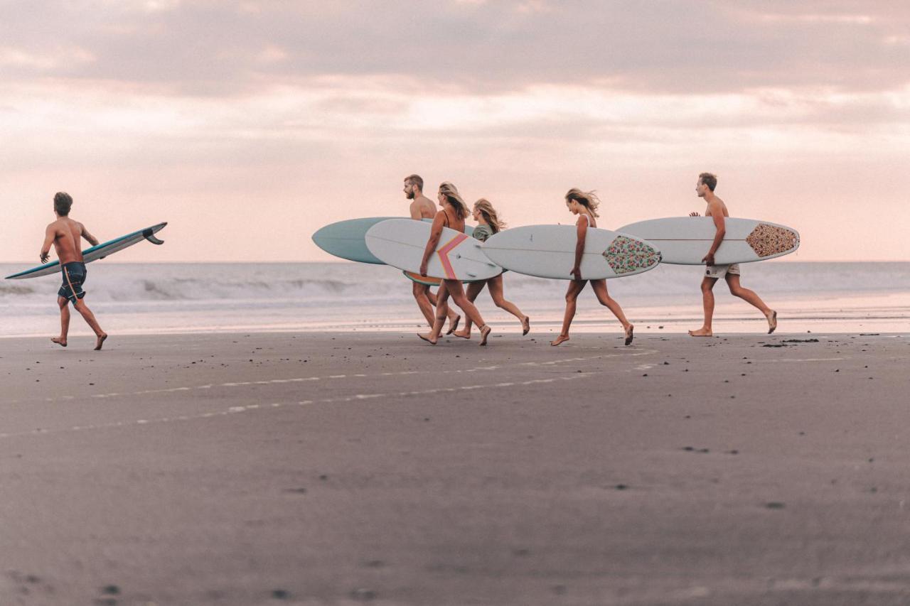 Seaside Tribe - Boutique Surf Stay&Retreat Tanah Lot Extérieur photo