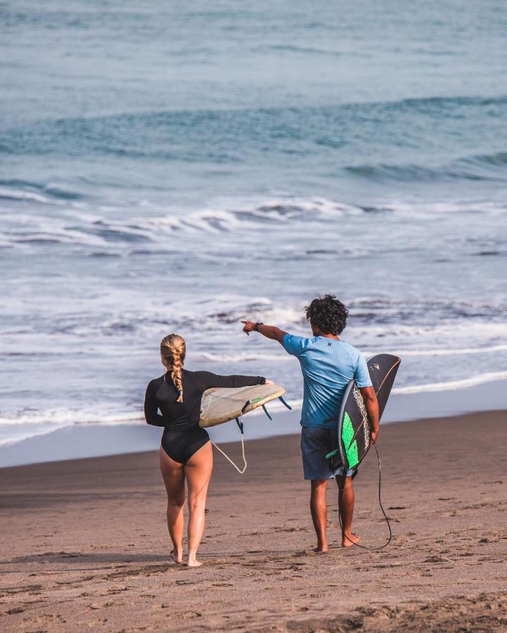 Seaside Tribe - Boutique Surf Stay&Retreat Tanah Lot Extérieur photo