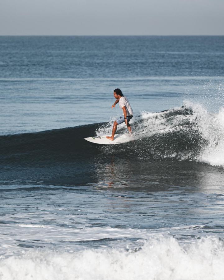 Seaside Tribe - Boutique Surf Stay&Retreat Tanah Lot Extérieur photo
